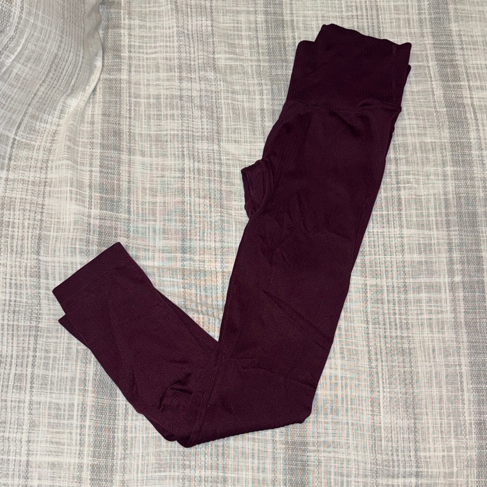 Ethos Ribbed Leggings - Deep Plum